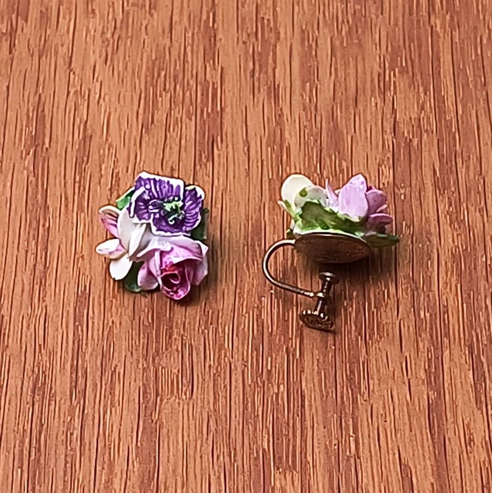 Crown Staffordshire Bone China Pansy Violet Rose Made In England Earring Vintage